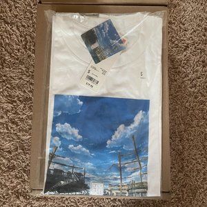Uniqlo Makoto Shinkai UT Suzume Small